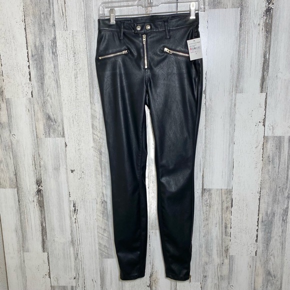 BlankNYC Black Vegan Leather Deja Boo Moto Pant - Picture 4 of 14